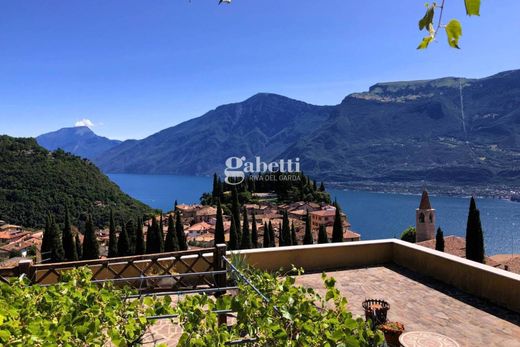 Вилла, Tremosine, Provincia di Brescia