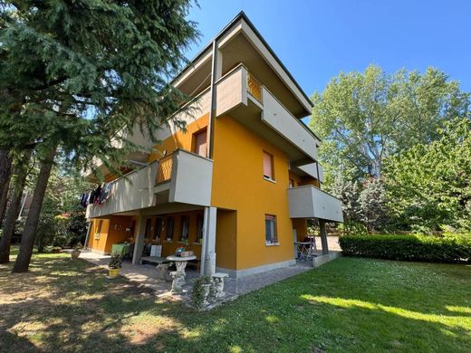 Villa in San Lazzaro di Savena, Bologna