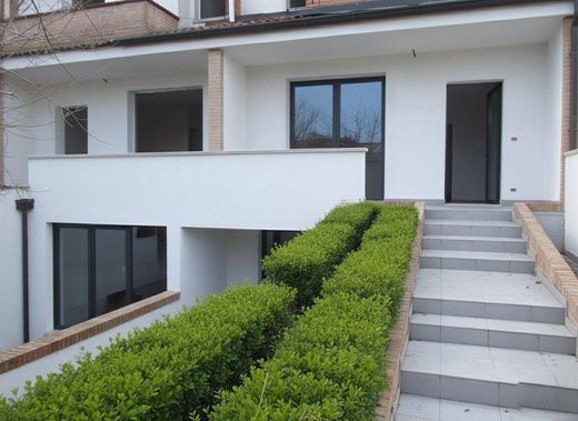 Villa in Assago, Città metropolitana di Milano