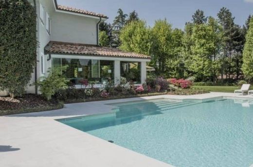 Villa in Corbetta, Milan