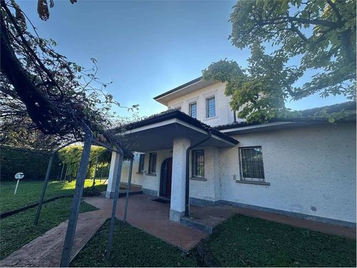 Villa in Rivolta d'Adda, Provincia di Cremona