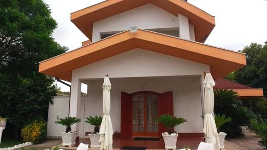 Villa en Latina, Provincia di Latina