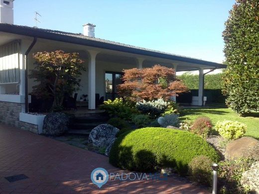 ﻓﻴﻼ ﻓﻲ Noventa, Provincia di Padova