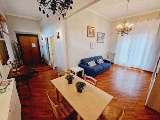 Apartment / Etagenwohnung in Florenz, Toskana