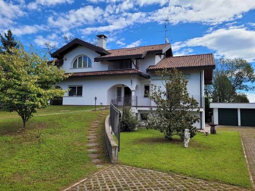 Villa in Solbiate Olona, Provincia di Varese