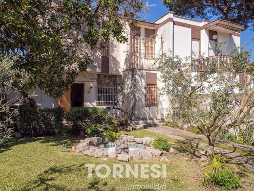 Villa in Terracina, Provincia di Latina