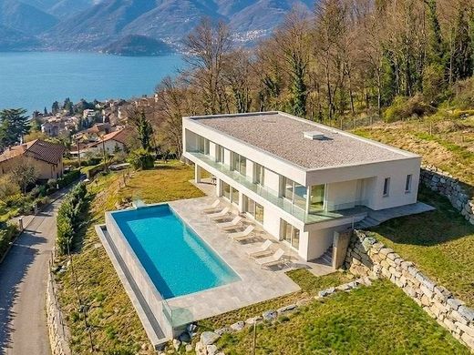 Villa in Arona, Provincia di Novara