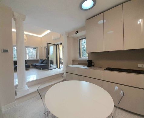 Villa in Sirmione, Provincia di Brescia