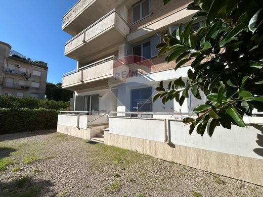 Luxe woning in Terracina, Provincia di Latina