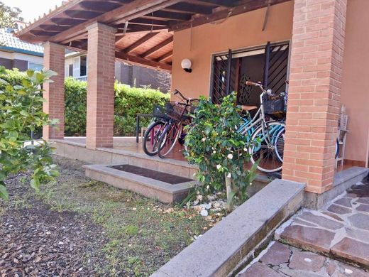 Villa in Fiumicino, Rom