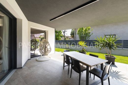 Villa - Capriano del Colle, Provincia di Brescia