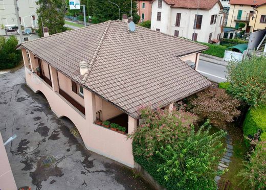 Villa in Lecco, Provincia di Lecco