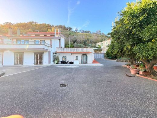 Villa - Pozzuoli, Nápoles