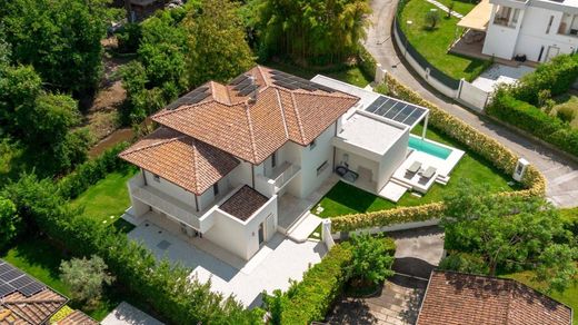 Villa à Forte dei Marmi, Lucques