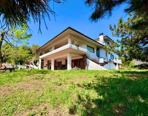 Villa in Velletri, Rome