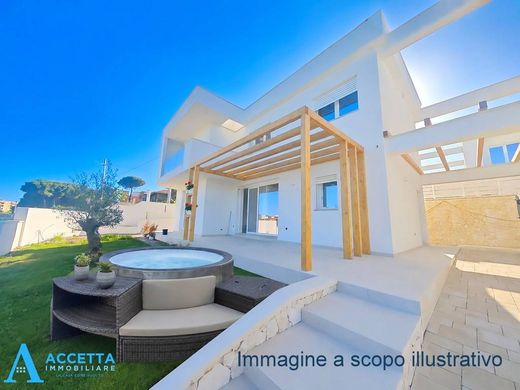 Villa in Taranto, Provincia di Taranto