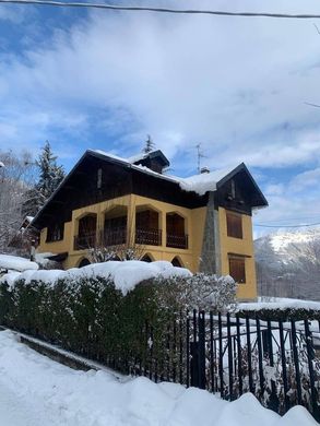 Villa Limone Piemonte, Cuneo ilçesinde