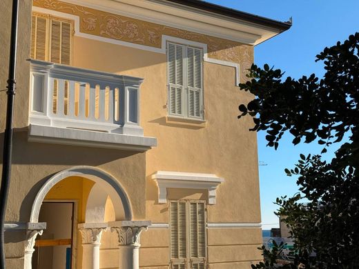 Appartamento a Alassio, Savona