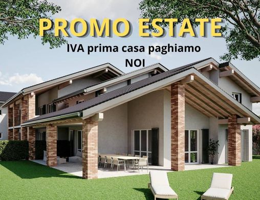 Villa in Bizzarone, Provincia di Como