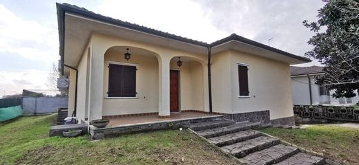 Βίλα σε San Giuliano Milanese, Città metropolitana di Milano