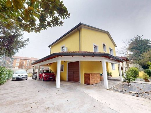 Segrate, Città metropolitana di Milanoのヴィラ