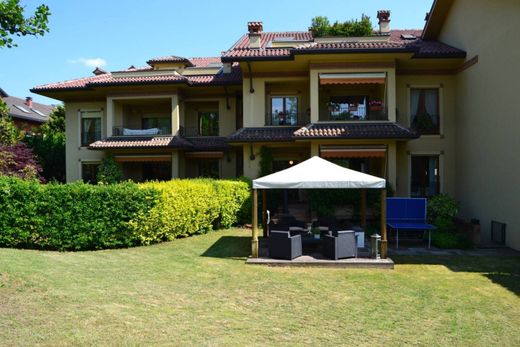 ﺷﻘﺔ ﻓﻲ منزا, Provincia di Monza e della Brianza