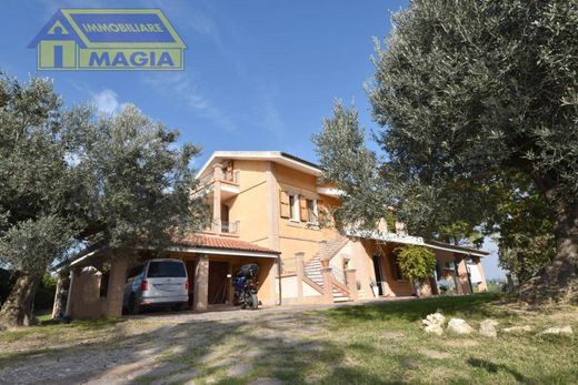 Villa in Acquaviva Picena, Provincia di Ascoli Piceno