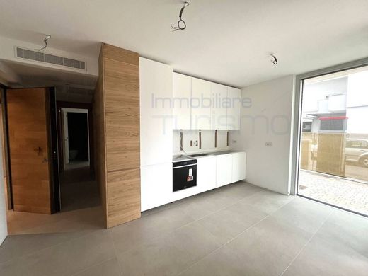 Apartment / Etagenwohnung in Riccione, Provincia di Rimini