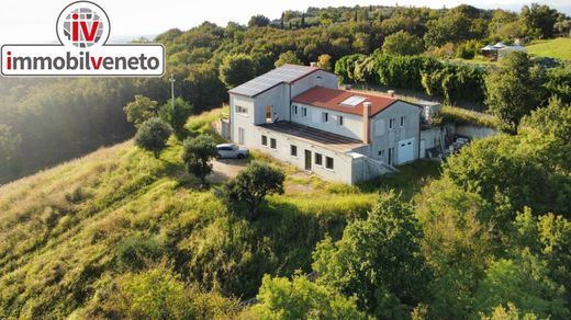 Maison de luxe à Pederiva, Vicence