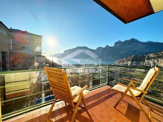 Элитный дом, Nago-Torbole, Provincia autonoma di Trento