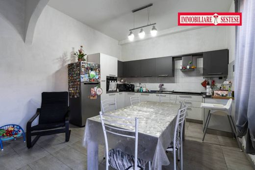 Casa di lusso a Campi Bisenzio, Firenze