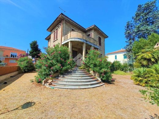 Villa - Silvi, Provincia di Teramo