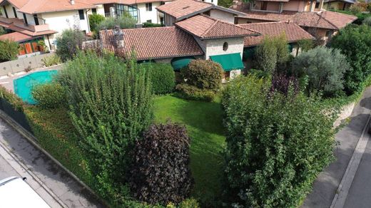 Вилла, Prevalle, Provincia di Brescia