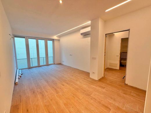 ﺷﻘﺔ ﻓﻲ ميلانو, Città metropolitana di Milano