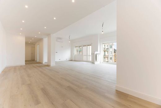 Apartment / Etagenwohnung in Genua, Ligurien