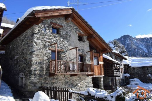 Luxury home in Brusson, Valle d'Aosta