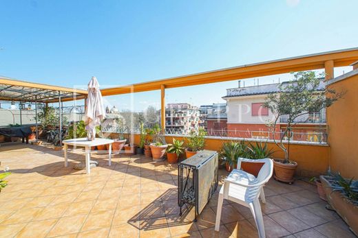 Apartment in Rome, Latium