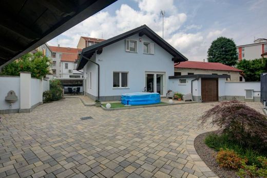 Villa in Settimo Torinese, Turin
