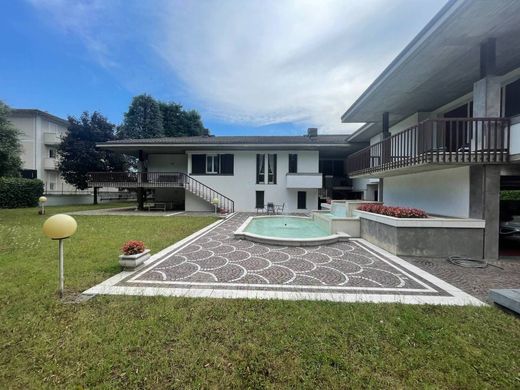 Βίλα σε Concesio, Provincia di Brescia