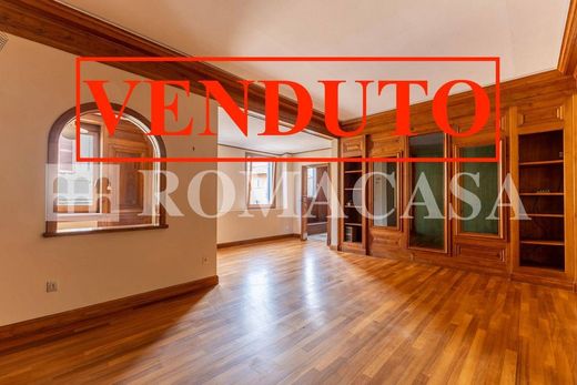 Penthouse Roma, Lazio bölgesinde