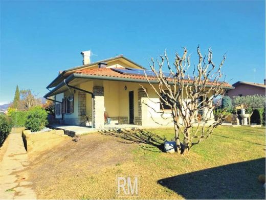 Villa Brembate di Sopra, Bergamo ilçesinde