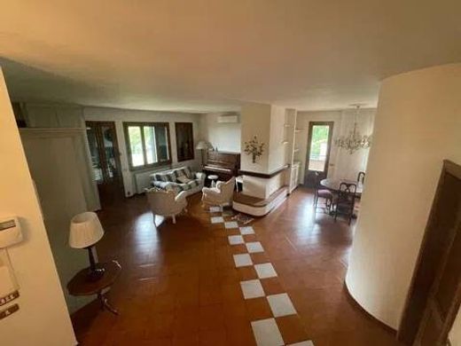 Villa - Montale, Provincia di Pistoia