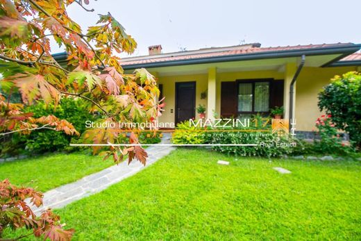 Villa in Besana in Brianza, Province of Monza and Brianza