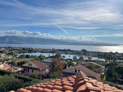 Villa in Messina, Province of Messina