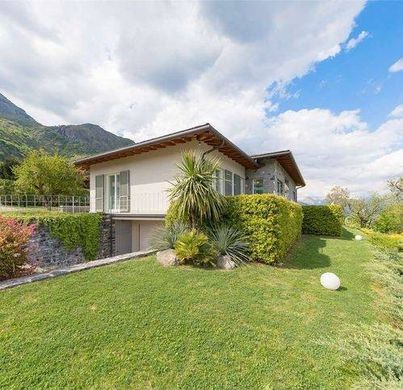 Willa w Griante, Provincia di Como