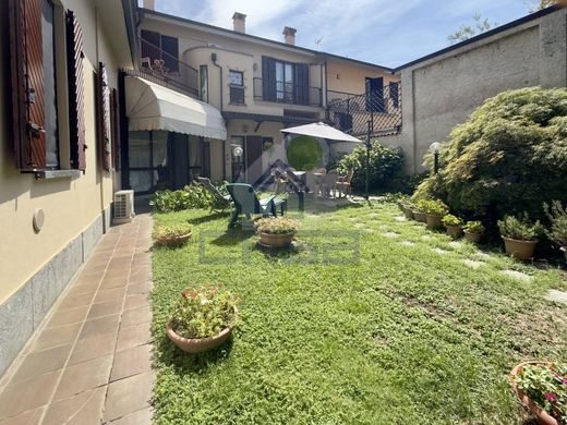 Luxe woning in Lodi, Provincia di Lodi