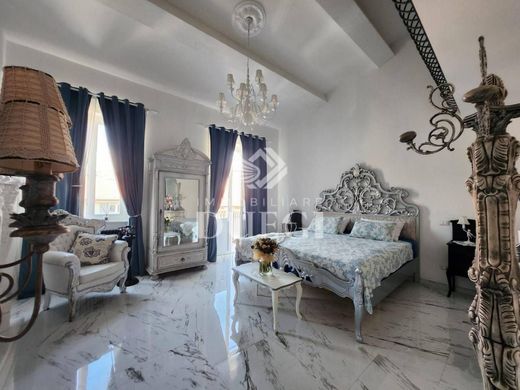 Βίλα σε Viareggio, Provincia di Lucca