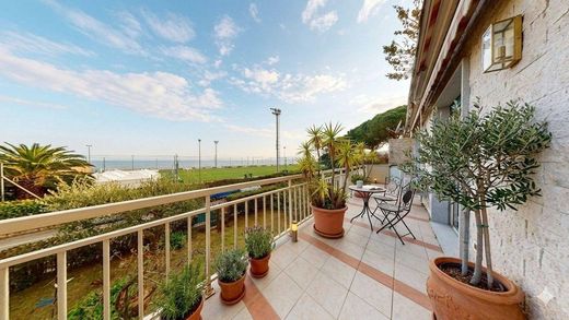 Appartamento a Arenzano, Genova