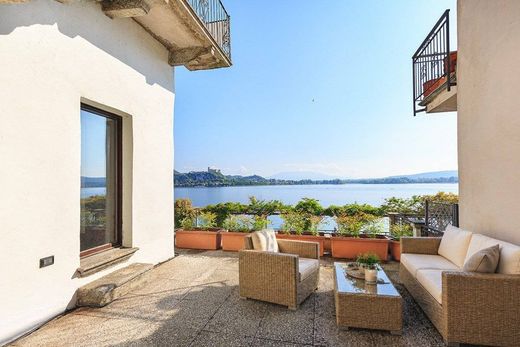 Appartamento a Arona, Novara