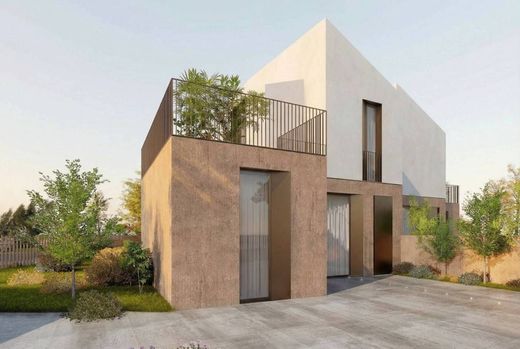 Villa - Sesto Calende, Provincia di Varese